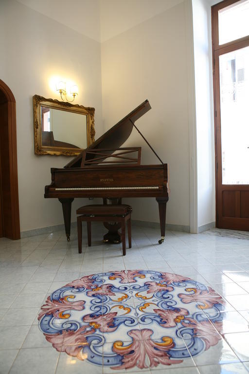 Sorelle De Filippis Salve Esterno foto