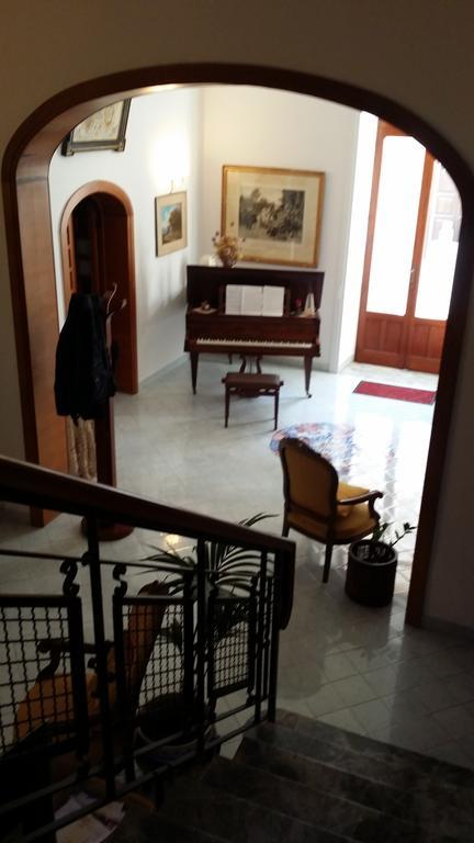 Sorelle De Filippis Salve Esterno foto